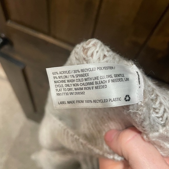 Sweater - Picture 3 of 3